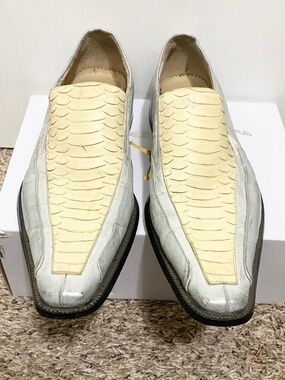 Stacy Adams Crème and very Light Blue Size 9 Men’s Loafers